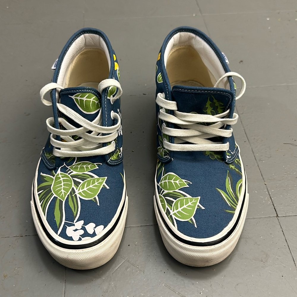 Vans Chukka Boots (style 49) size 9.5